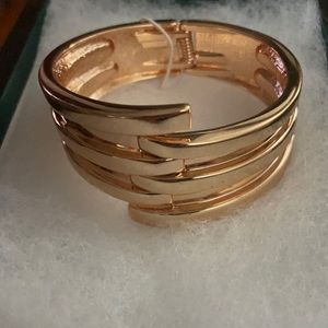 Gold fashion bracelet